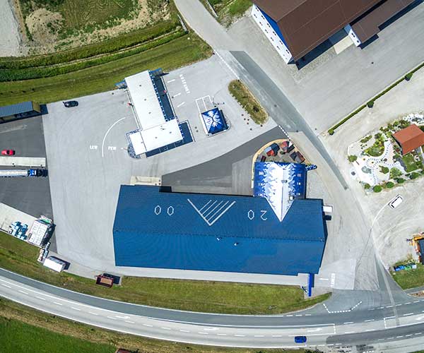 Firmengelaende HP-Discont-Tankstelle